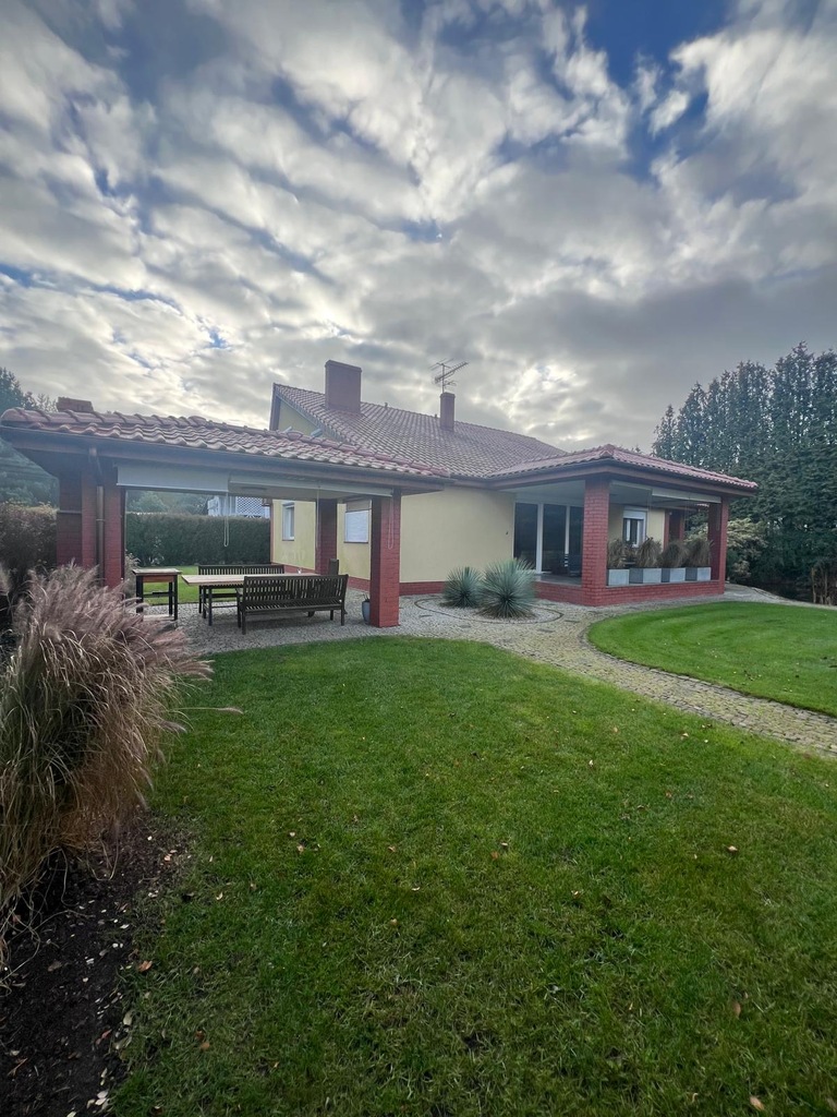 Dom na sprzedaż Bierzwnik 200 m2 | Arka Nieruchomości