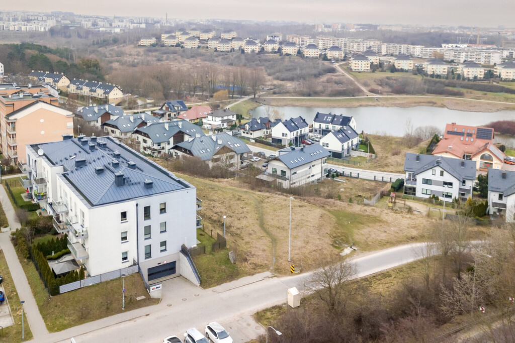 Działka budowlana z widokiem na jezioro | Gdańsk