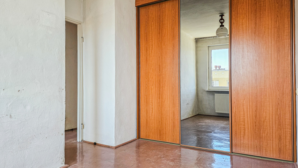 3 pokoje do kapitalnego remontu – 58,94 m²