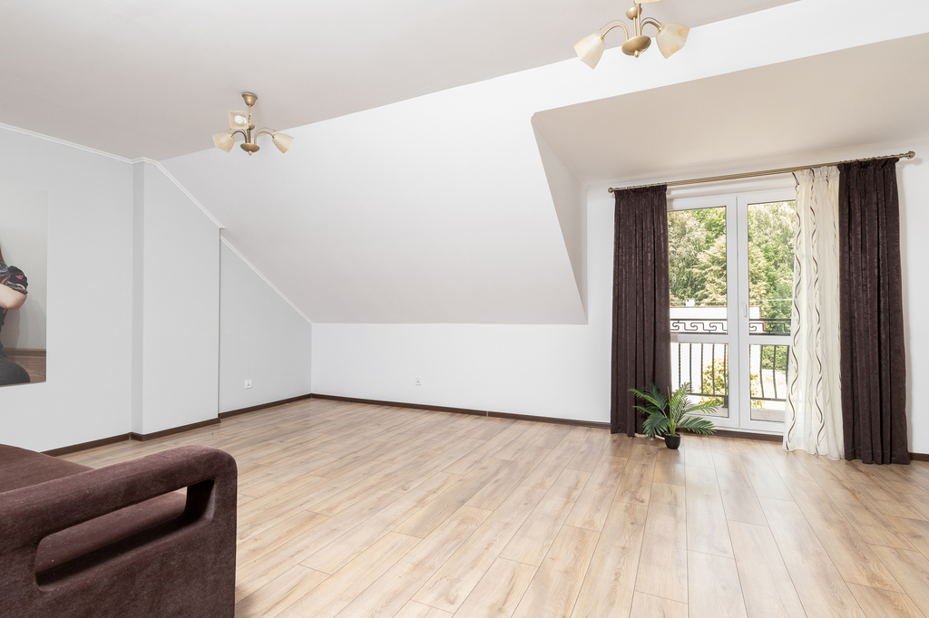 Dom z budynkiem komercyjnym pod Grójcem – zdjęcie 17