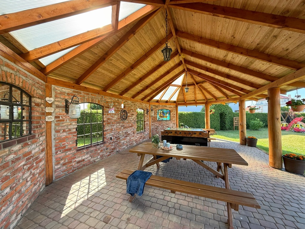 Obiekt na sprzedaż Sianożęty 464 m2 | Arka Nieruchomości