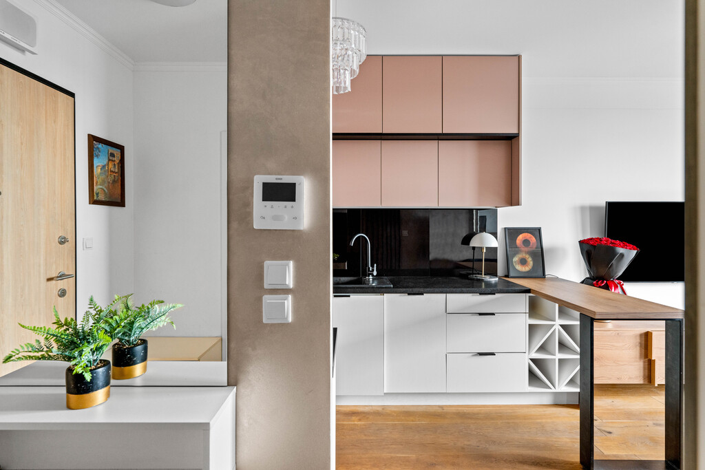 MEBLE | PARKING | MZA | STACJA KOLEJOWA – zdjęcie 9