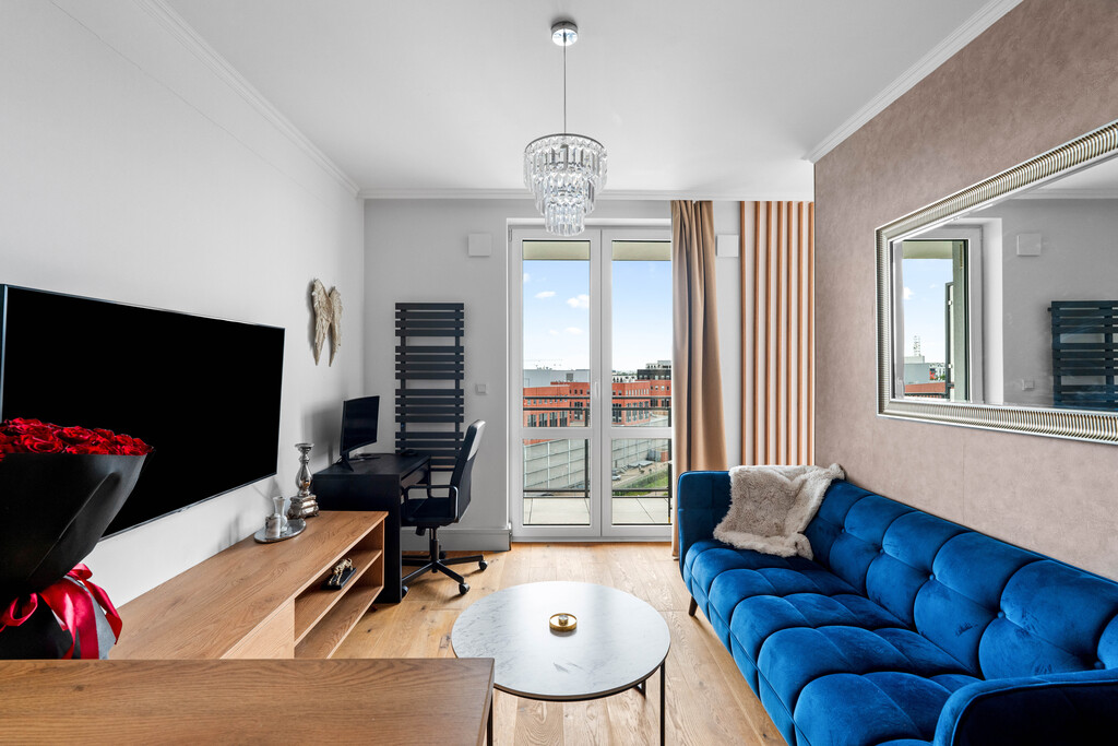 MEBLE | PARKING | MZA | STACJA KOLEJOWA – zdjęcie 3