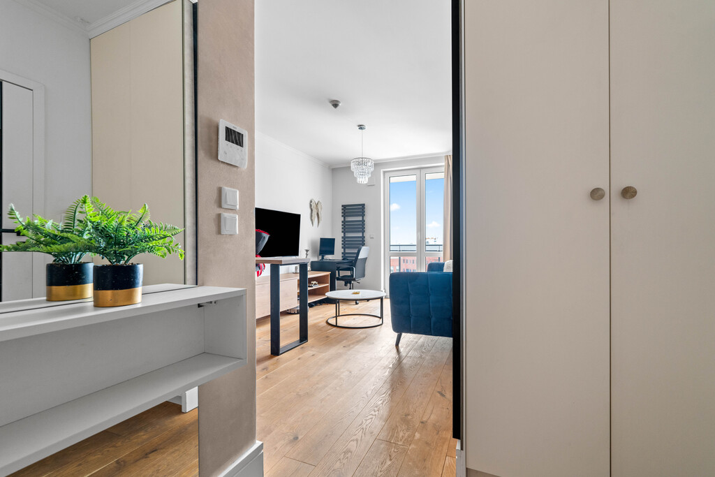 MEBLE | PARKING | MZA | STACJA KOLEJOWA – zdjęcie 10