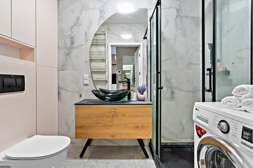 MEBLE | PARKING | MZA | STACJA KOLEJOWA – zdjęcie 14