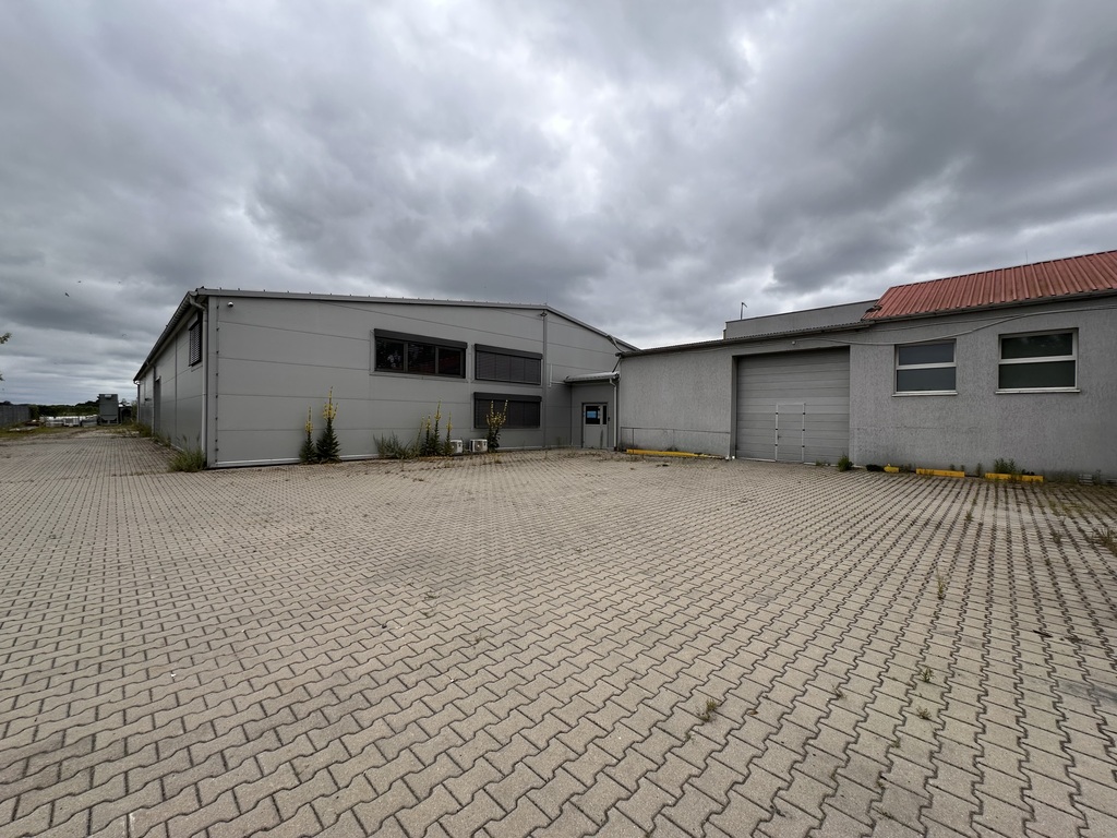 Obiekt na sprzedaż Komarowo 3 187 m2 | Arka Nieruchomości