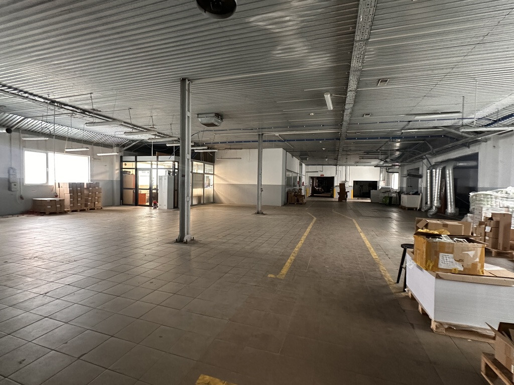 Obiekt na sprzedaż Komarowo 3 187 m2 | Arka Nieruchomości