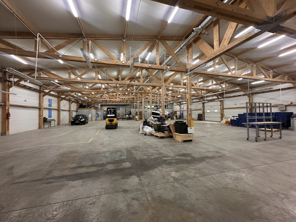 Obiekt na sprzedaż Komarowo 3 187 m2 | Arka Nieruchomości