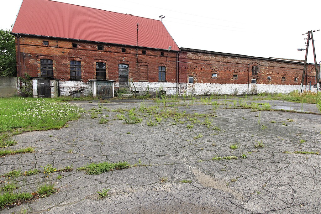 Obiekt na sprzedaż Strzyżno 4 261 m2 | Arka Nieruchomości