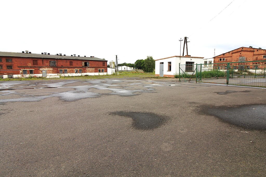 Obiekt na sprzedaż Strzyżno 4 261 m2 | Arka Nieruchomości