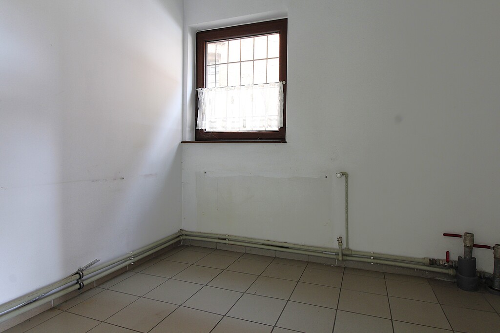 Obiekt na sprzedaż Strzyżno 4 261 m2 | Arka Nieruchomości