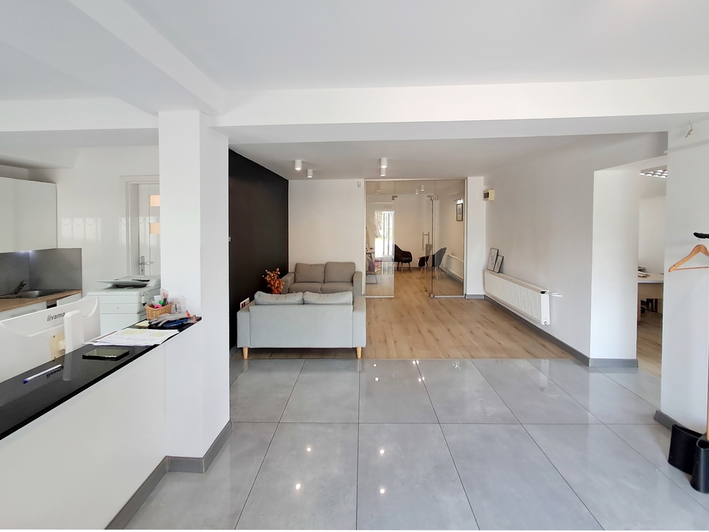 Hale 1884m2 Działka 1,3ha Przy Trasie S7