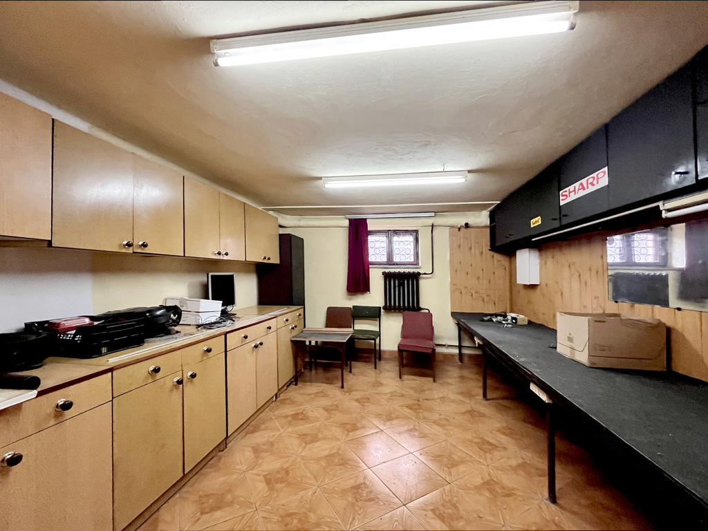 Dom Wolnostojący O Pow. 180m² W Suchedniowie