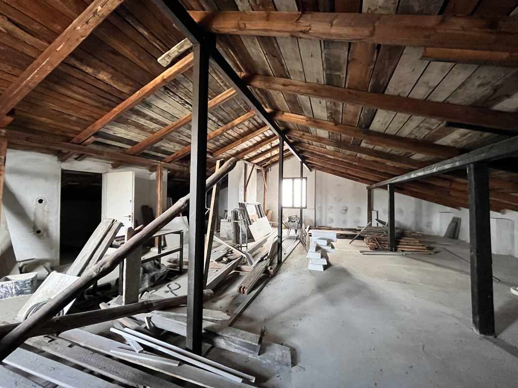 Dom Wolnostojący O Pow. 180m² W Suchedniowie