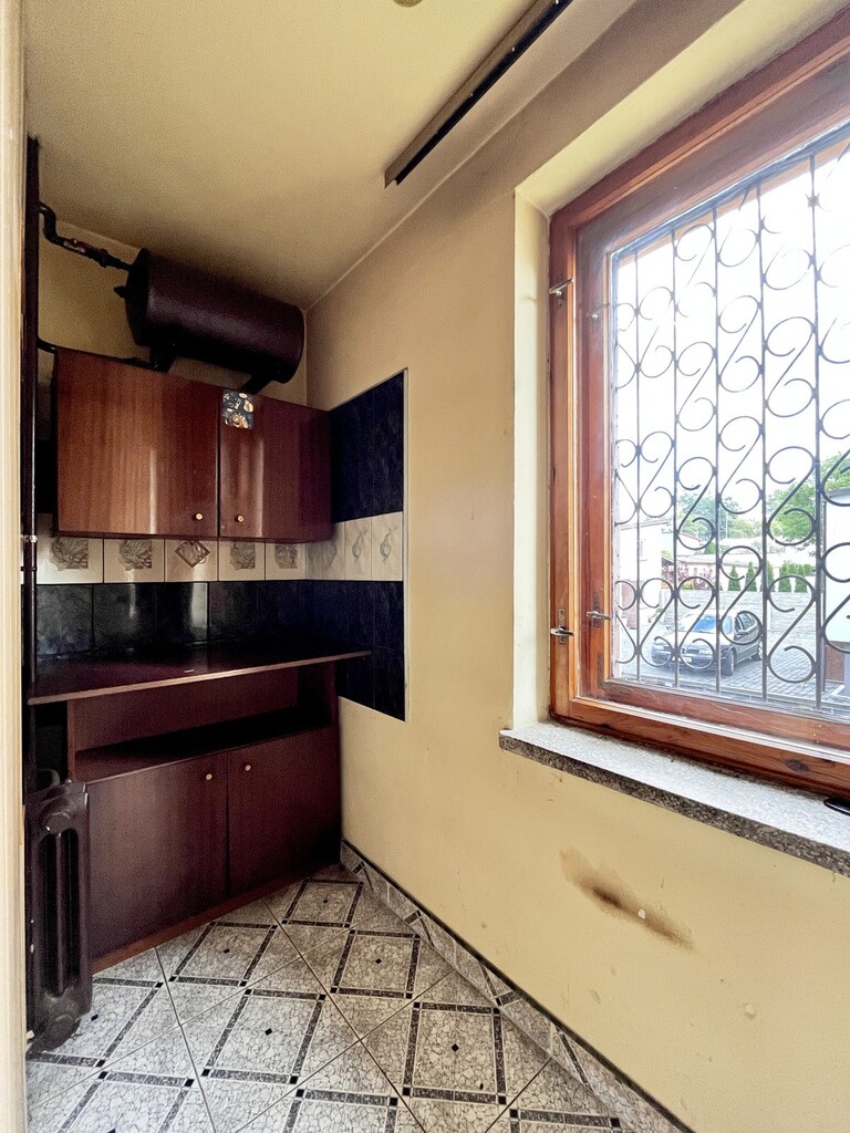 Dom Wolnostojący O Pow. 180m² W Suchedniowie