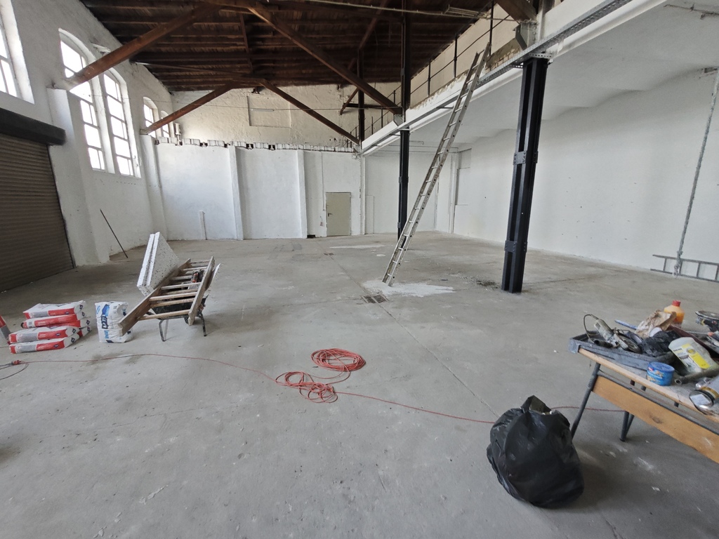 Obiekt komercyjny na sprzedaż  3 800 m2 | Arka Nieruchomości