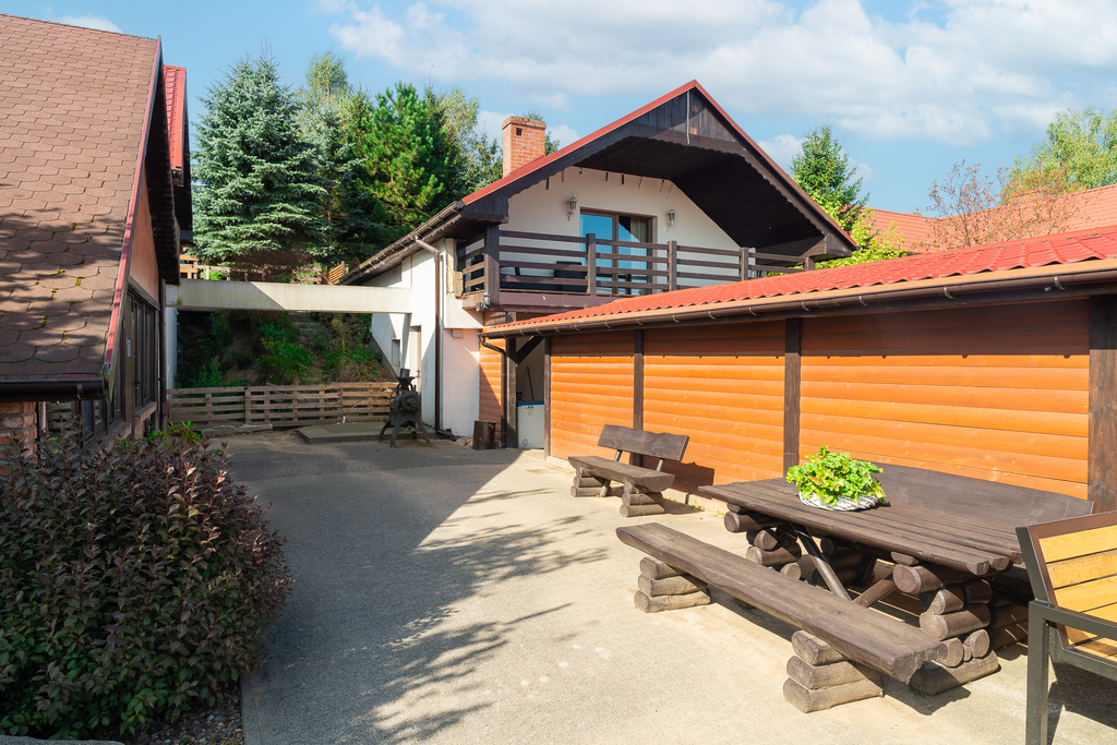 Obiekt na sprzedaż Radowo Małe 3 000 m2 | Arka Nieruchomości