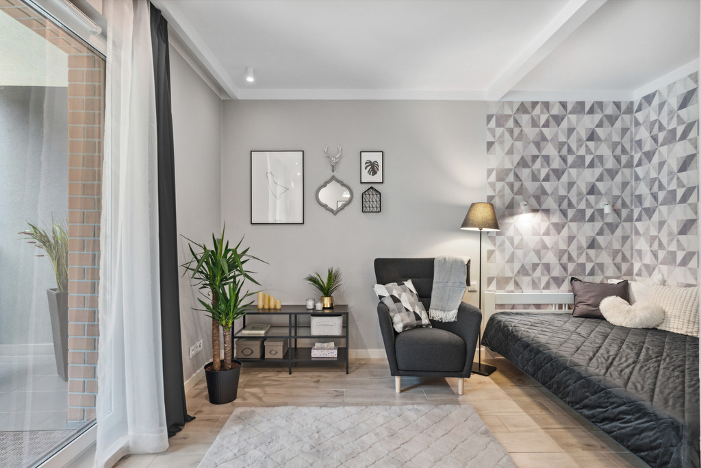 Funkcjonalna kawalerka na Pradze blisko przystanku – zdjęcie 1