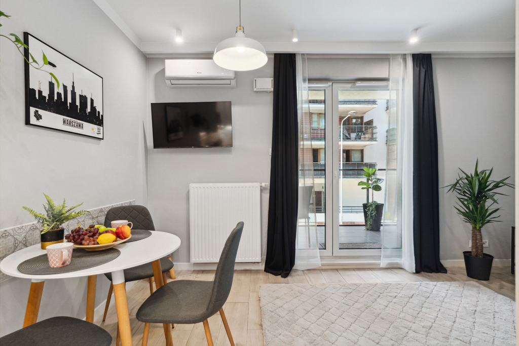 Funkcjonalna kawalerka na Pradze blisko przystanku – zdjęcie 5