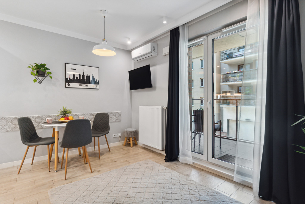 Funkcjonalna kawalerka na Pradze blisko przystanku – zdjęcie 6