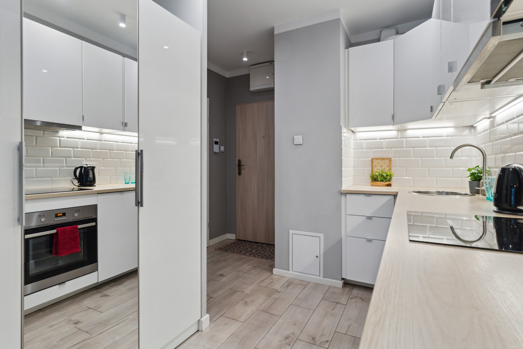 Funkcjonalna kawalerka na Pradze blisko przystanku – zdjęcie 11