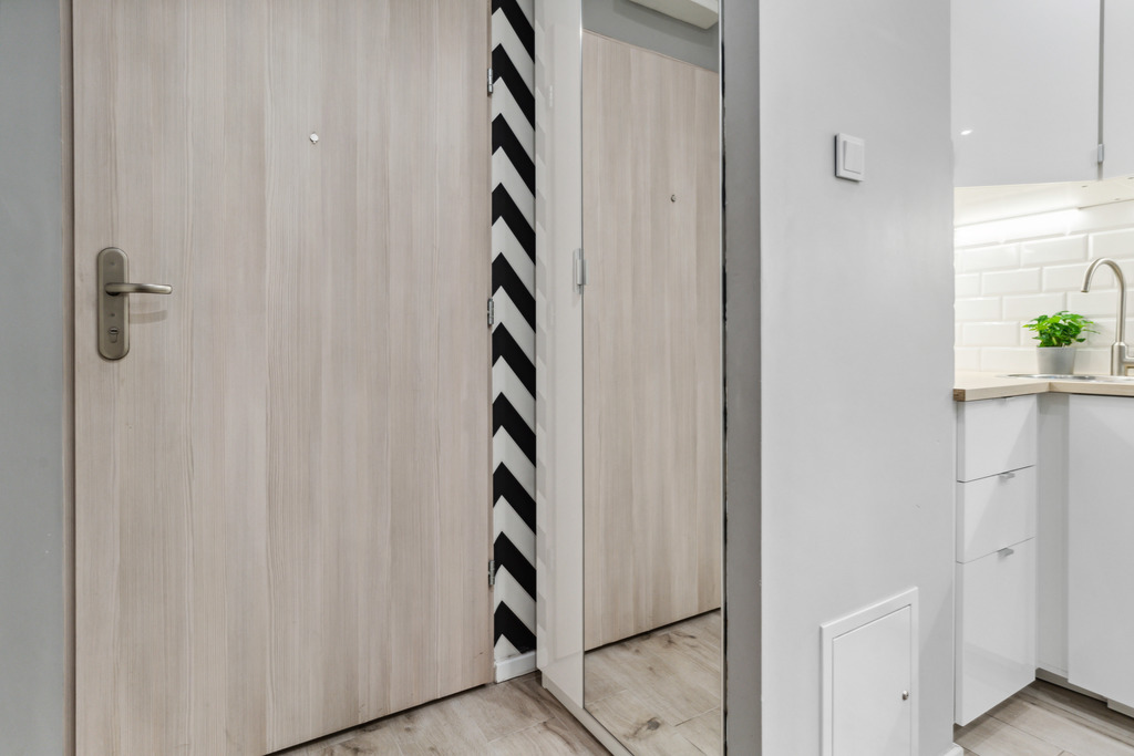 Funkcjonalna kawalerka na Pradze blisko przystanku – zdjęcie 13