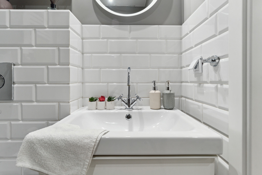 Funkcjonalna kawalerka na Pradze blisko przystanku – zdjęcie 16