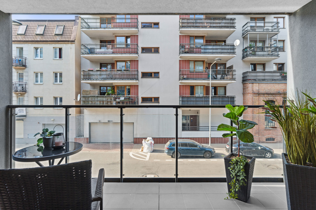 Funkcjonalna kawalerka na Pradze blisko przystanku – zdjęcie 17