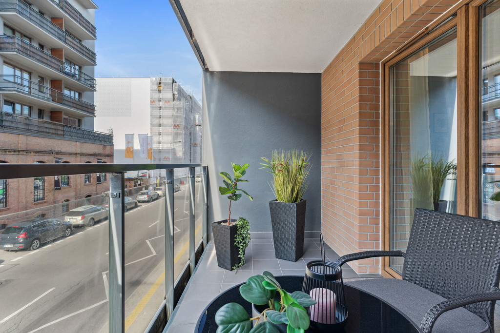 Funkcjonalna kawalerka na Pradze blisko przystanku – zdjęcie 18