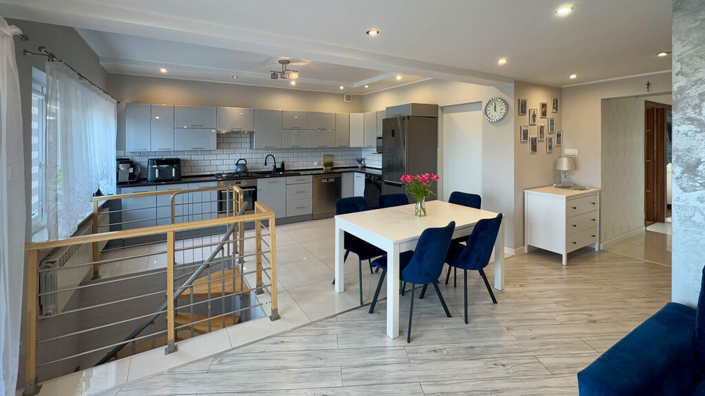 Wykończony dom | piękna działka | las i rzeka – zdjęcie 13