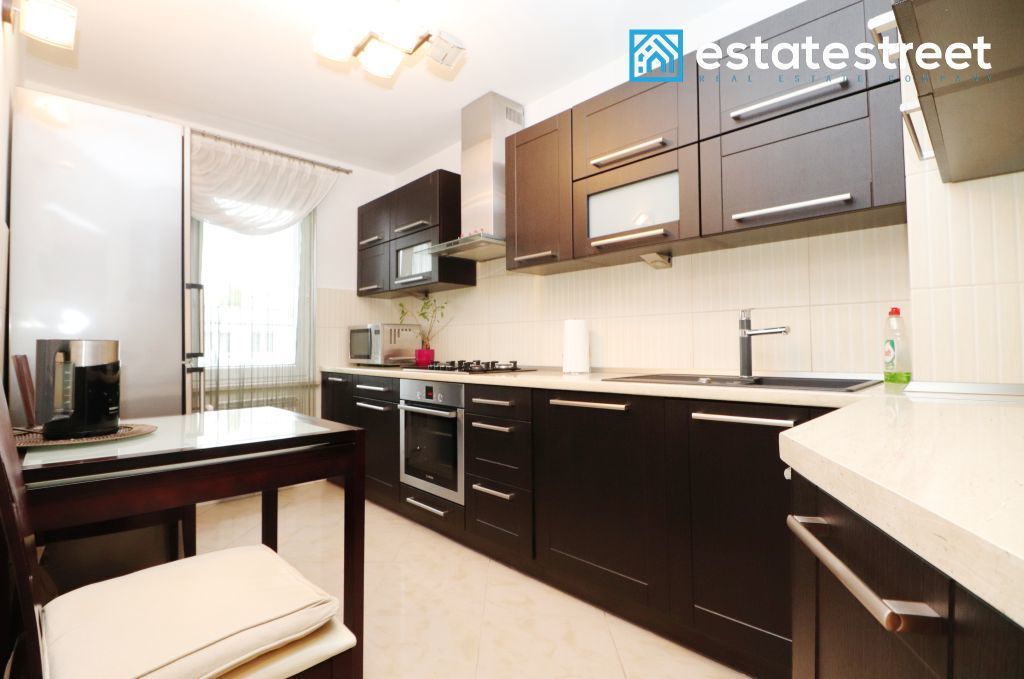 3-pok. mieszkanie z piwnicą - Os. Podwawelskie!