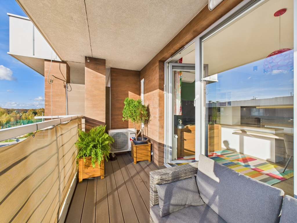 Miłe Zacisze | najwyższe piętro | loggia | słońce