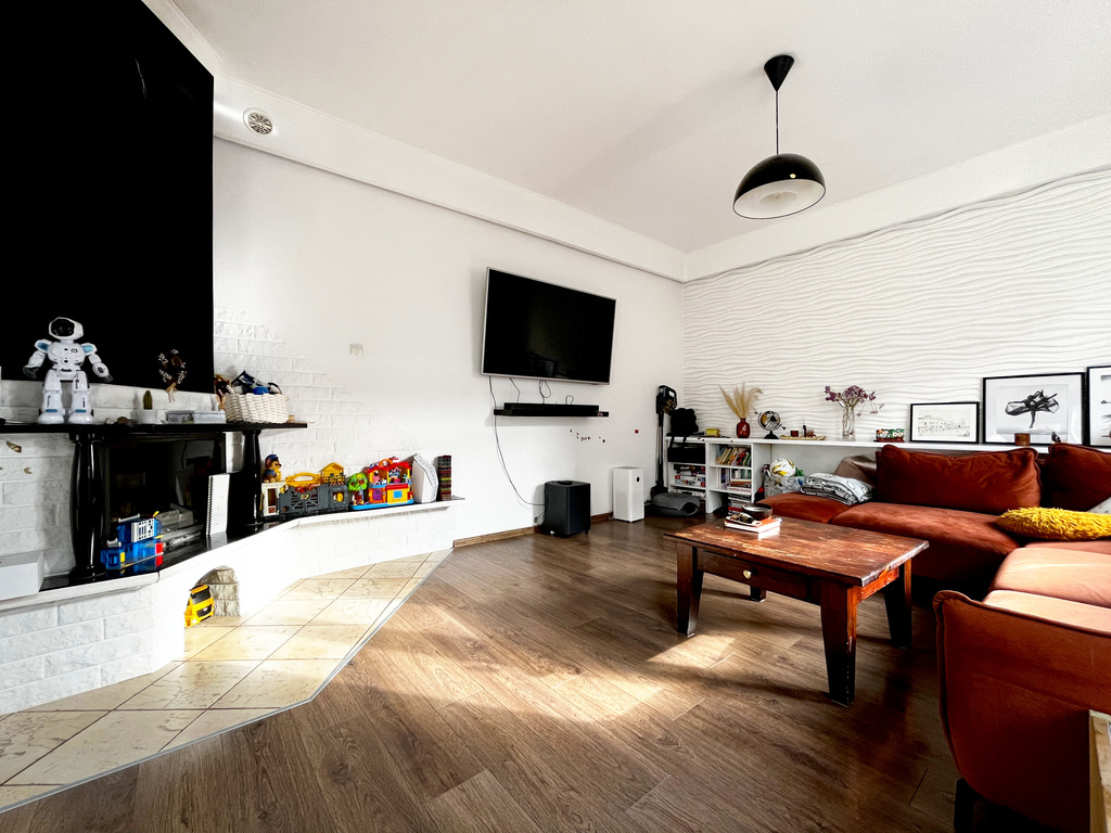 Kamienica Handlowo-mieszkalna • 3 Lokale