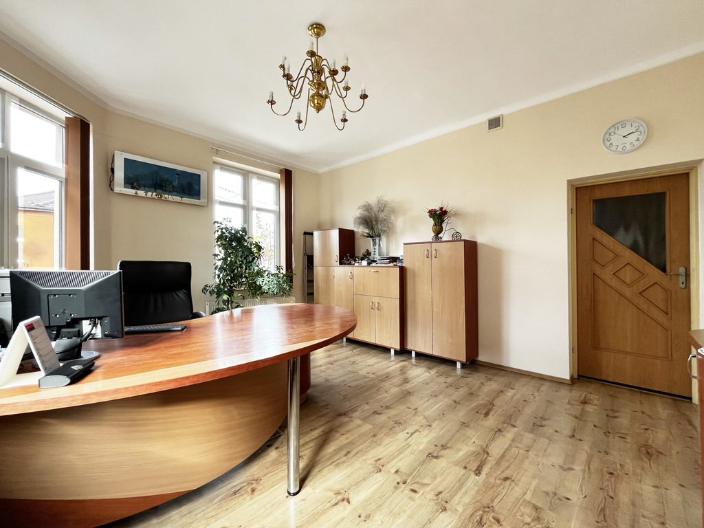 Kamienica Handlowo-mieszkalna • 3 Lokale