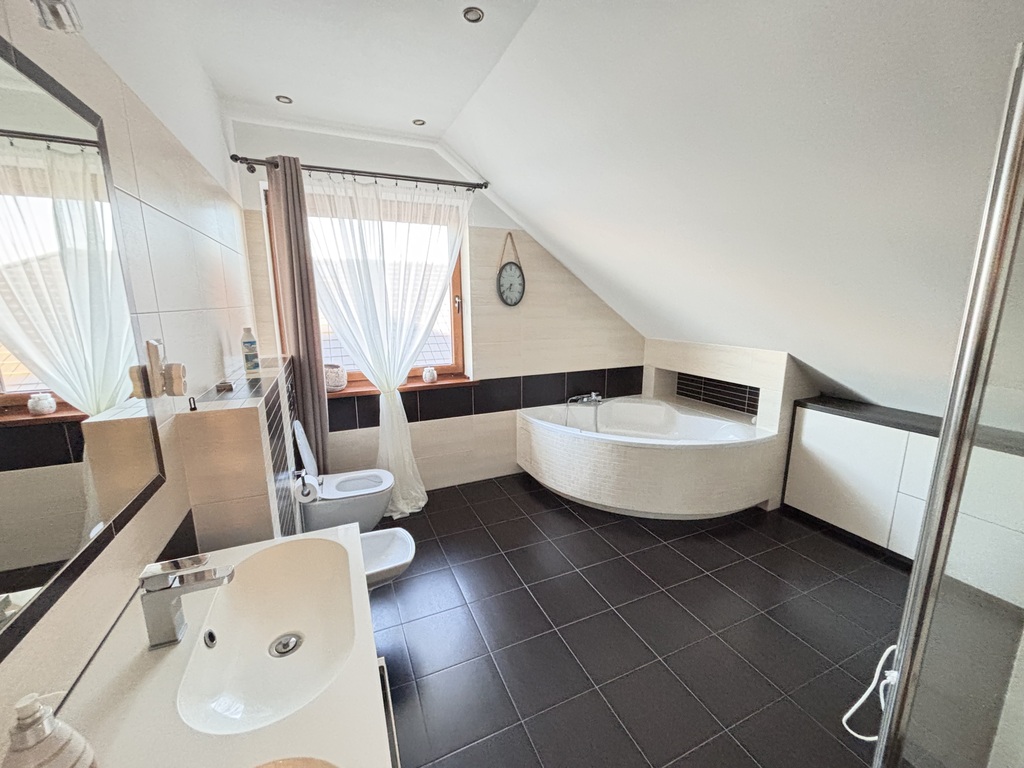 Dom na sprzedaż Dobra 246 m2 | Arka Nieruchomości