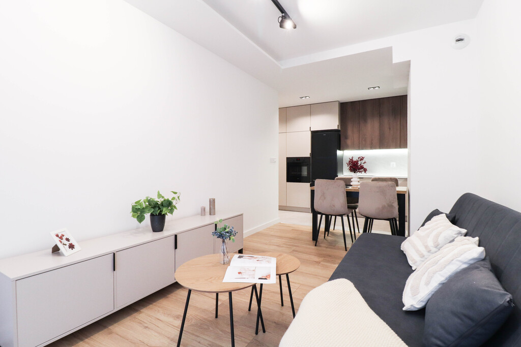 Mieszkanie 3-pok z balkonem i miejscem postojowym!