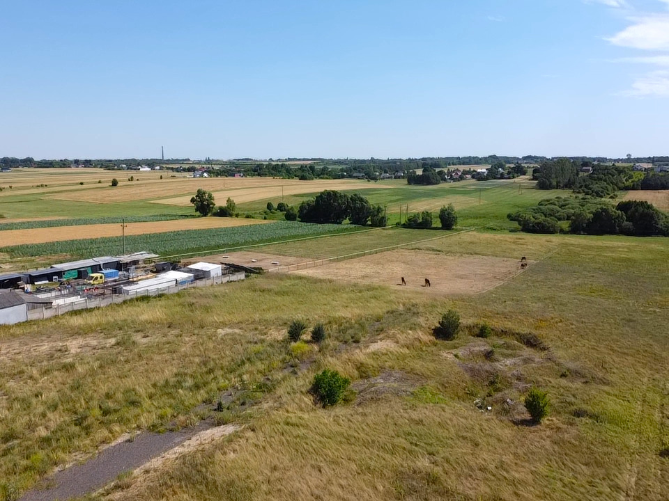 Twoja Własna Przestrzeń: Idealna Działka 35x35m,