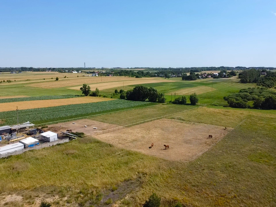 Twoja Własna Przestrzeń: Idealna Działka 35x35m,