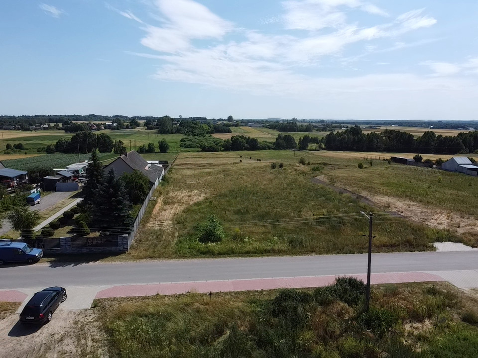 Twoja Własna Przestrzeń: Idealna Działka 35x35m,