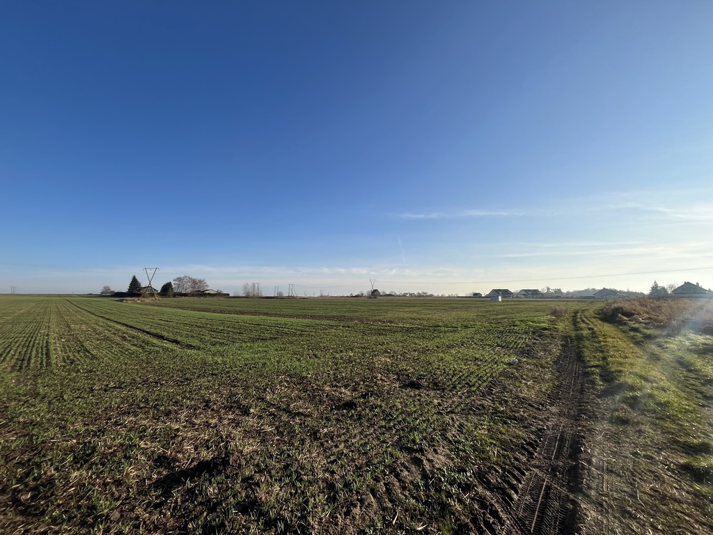 Działki na sprzedaż-świetna lokalizacja