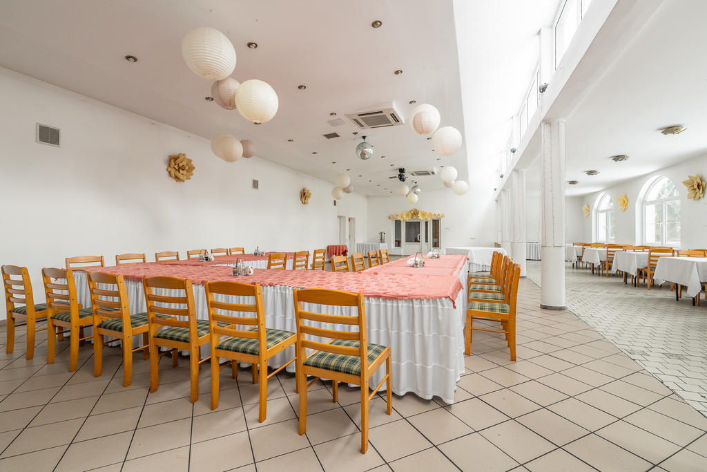 Obiekt na sprzedaż Morzyczyn 2 400 m2 | Arka Nieruchomości