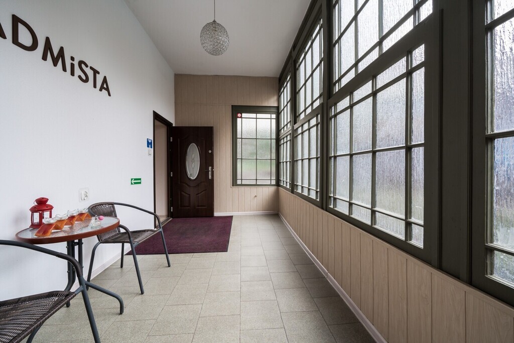 Mieszkanie przystosowane pod lokal usługowy, biuro