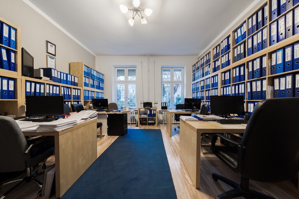 Mieszkanie przystosowane pod lokal usługowy, biuro