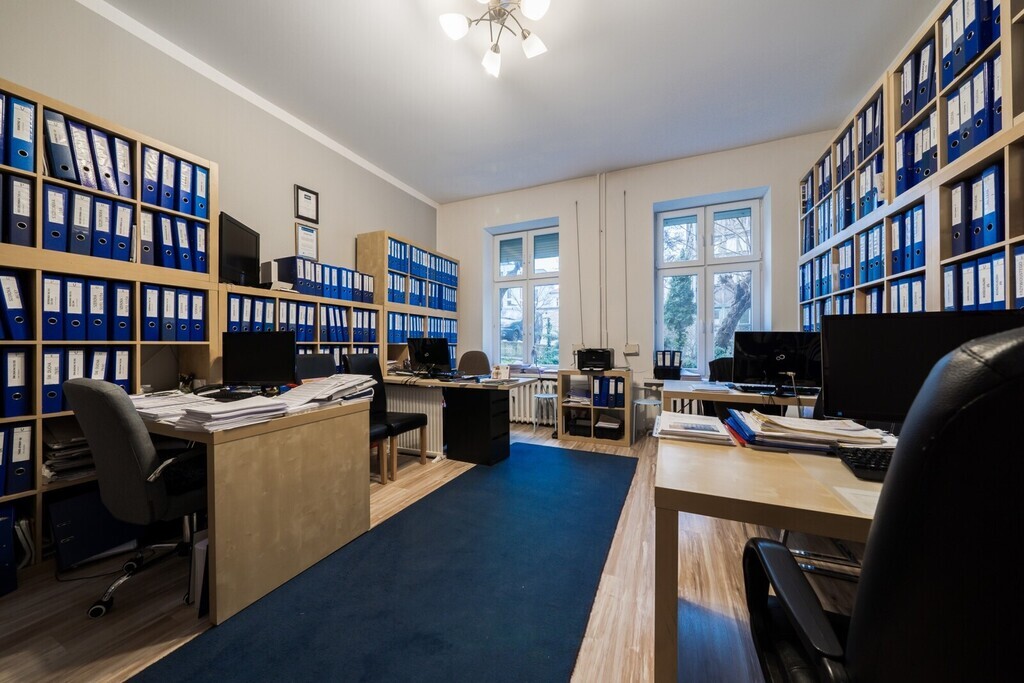 Mieszkanie przystosowane pod lokal usługowy, biuro