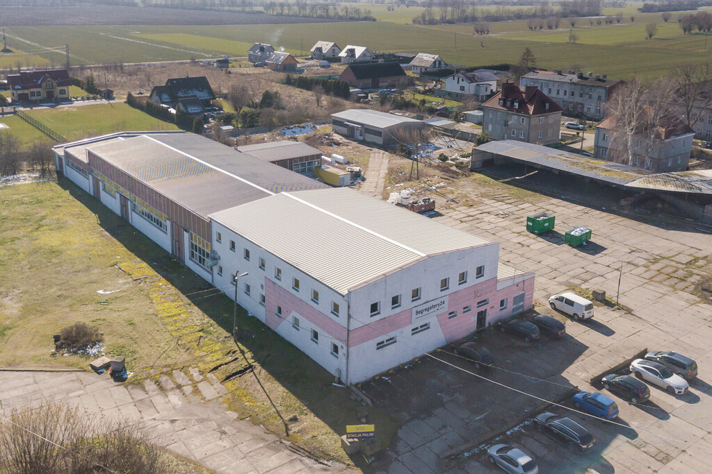 Hala o powierzchni 3000m2 w Cedrach Wielkich