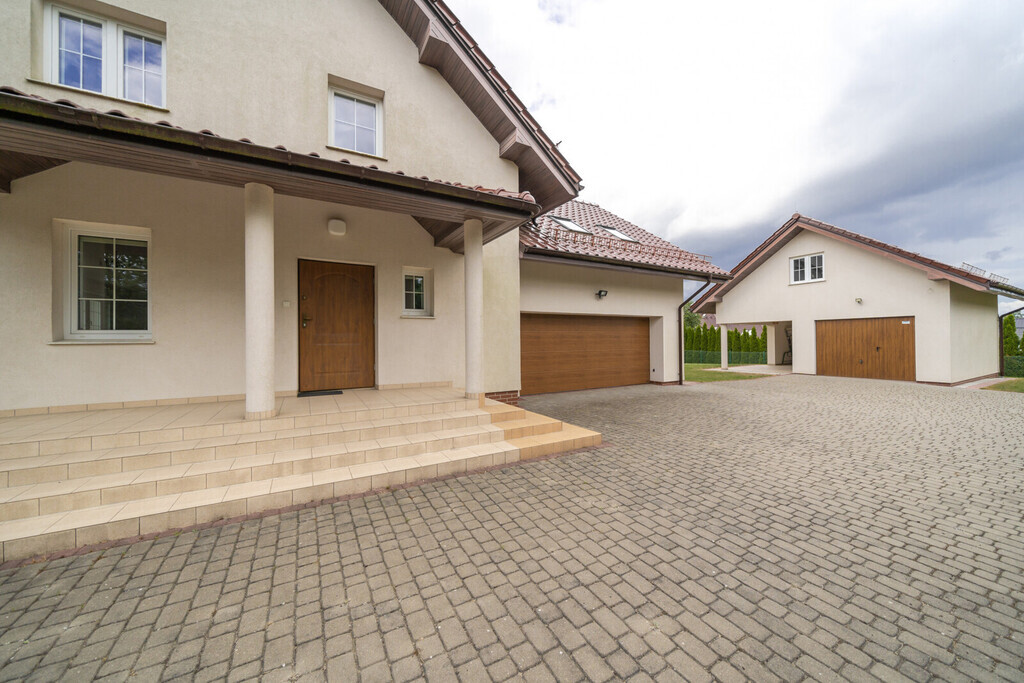 Piękny dom z ogrodem / dla rodziny / Chwaszczyno