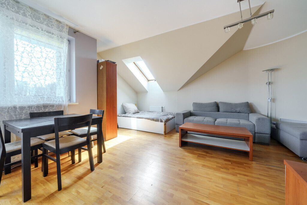 Mieszkanie z balkonem w zielonej części Gdyni