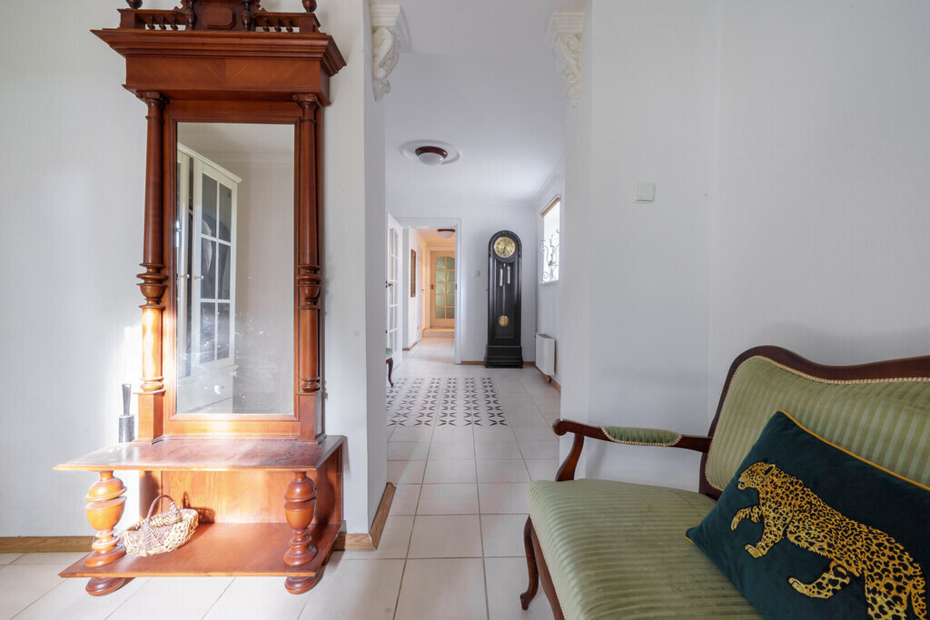 Elegancki Dom w Gdyni: Przestrzeń tuż przy lesie