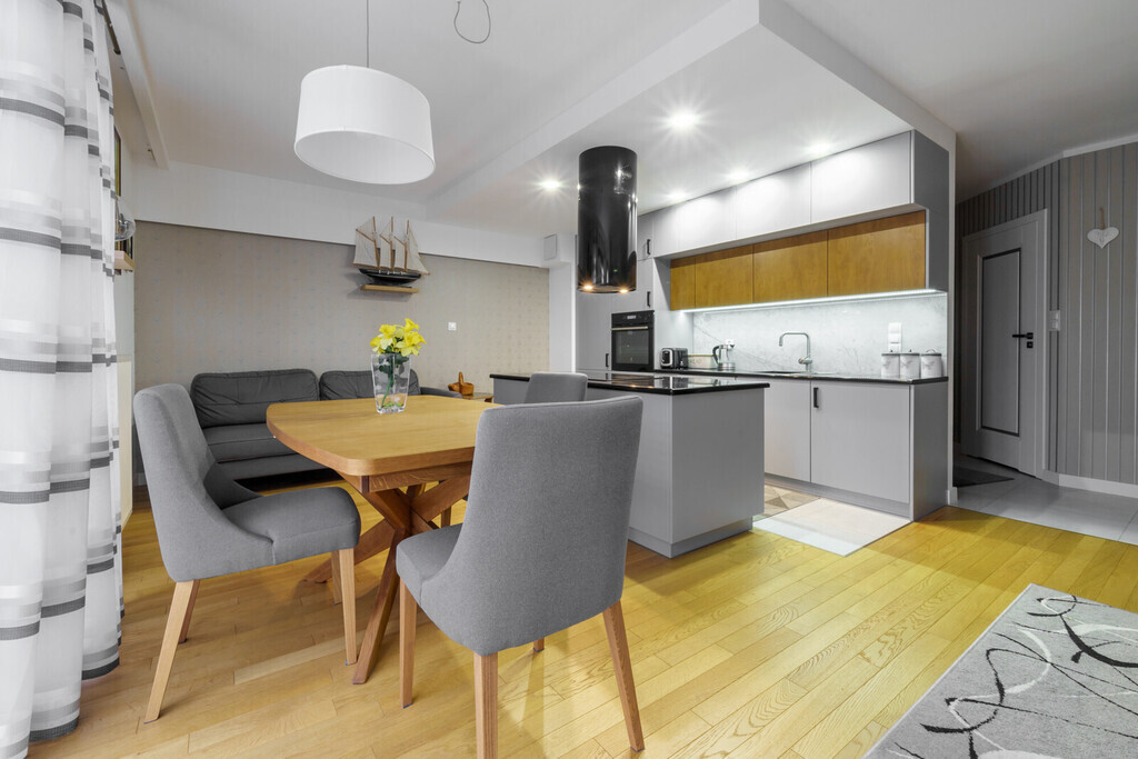 Unikatowe 4-pokoje / duży taras i wewnętrzne patio