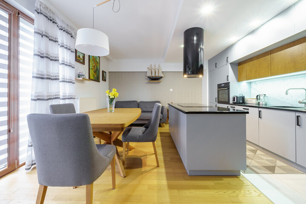 Unikatowe 4-pokoje / duży taras i wewnętrzne patio